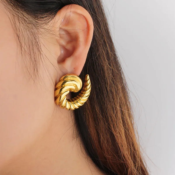 Stud Earrings Gold
