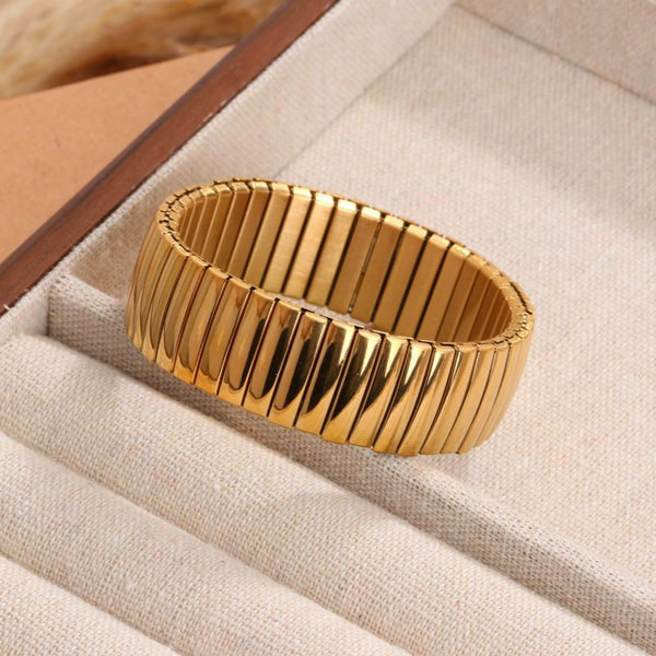 Loving Adjustable Bracelet 18K Gold