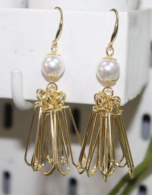 Anti Tanish Pearled Dangler earrings 5 cm