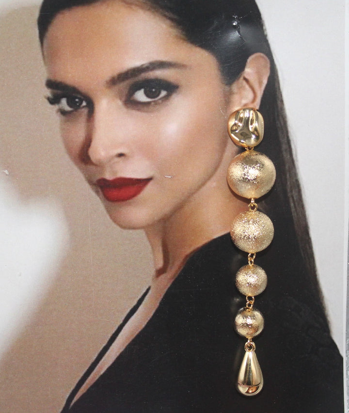 Deepika Padukone 18K Gold – Aviksha Creations