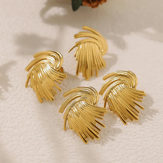 Studs Gold Plated Earrings 2 CM Delight Studs