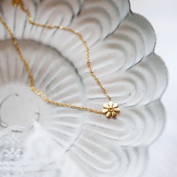 Floral Necklace 18K Gold